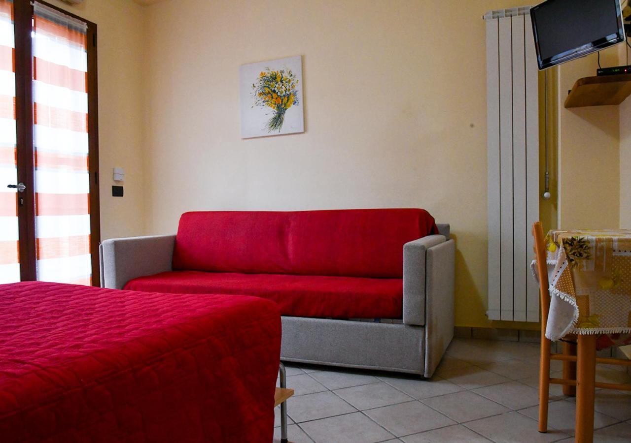 Gli Angeli Agriturismo Villa Cisano sul Neva Ngoại thất bức ảnh