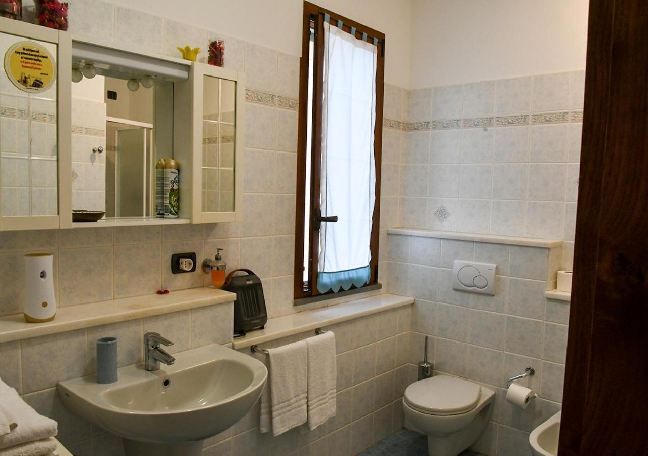 Gli Angeli Agriturismo Villa Cisano sul Neva Ngoại thất bức ảnh