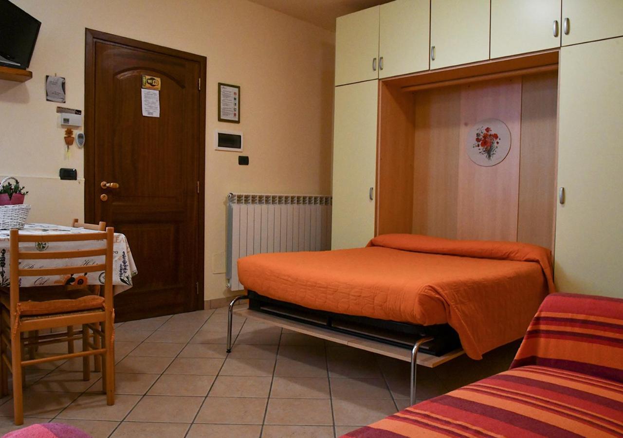 Gli Angeli Agriturismo Villa Cisano sul Neva Ngoại thất bức ảnh