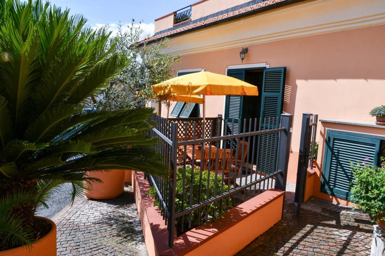Gli Angeli Agriturismo Villa Cisano sul Neva Ngoại thất bức ảnh